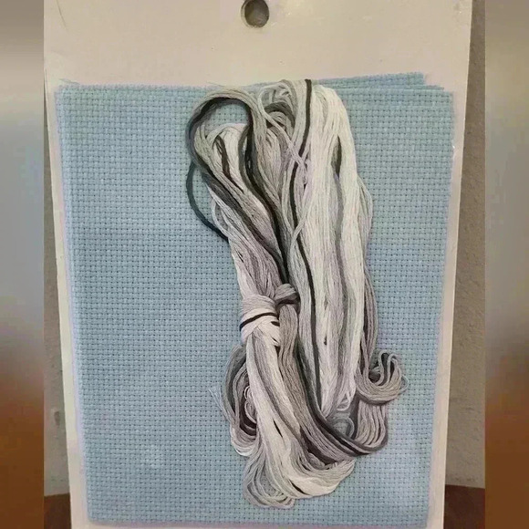 Cross Stitch The Polar Bear #132-01 Endangered Young'uns Janlynn New NWT - Picture 2 of 3